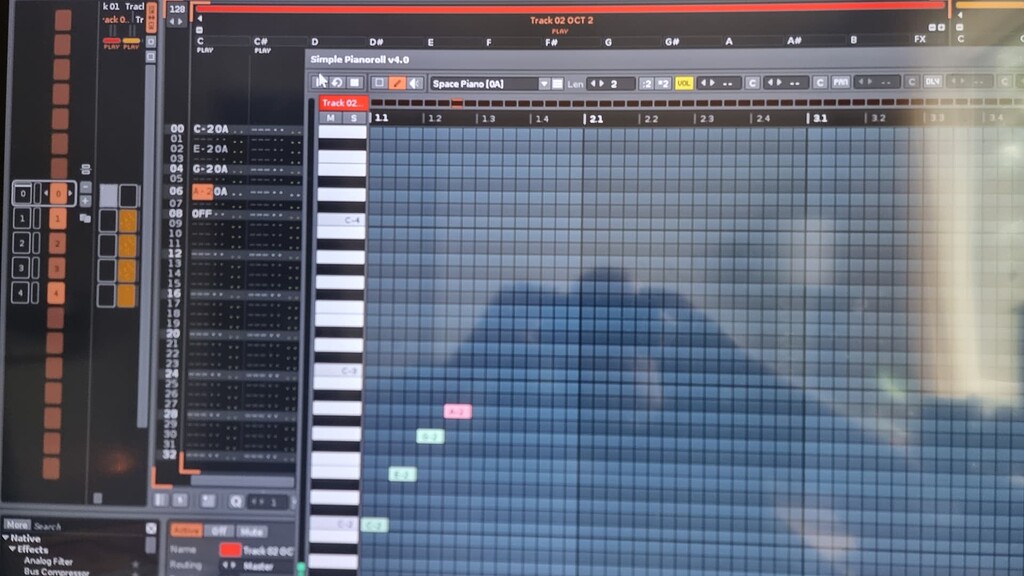 Simple Pianoroll: place notes in a track with paths for 12 piano ...